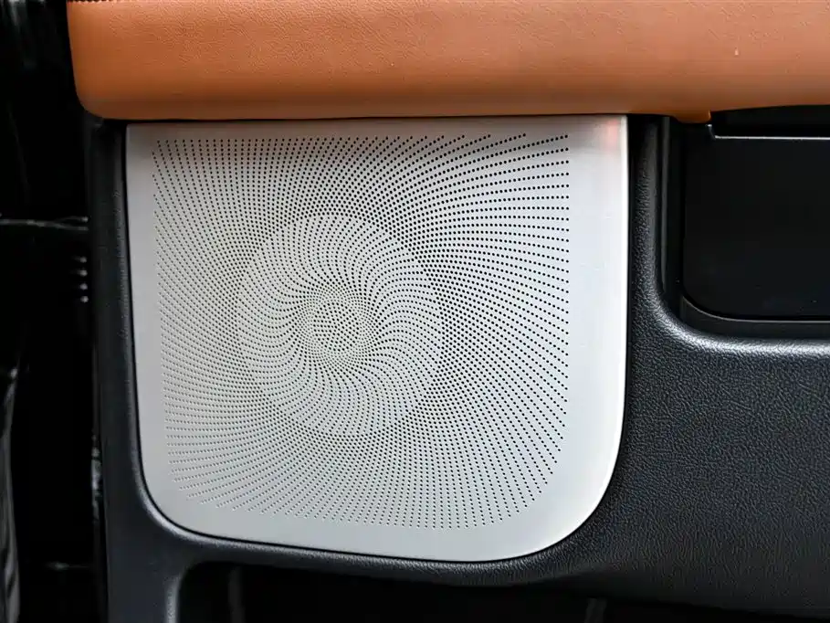 Lincoln Navigator 2020 — фото 27