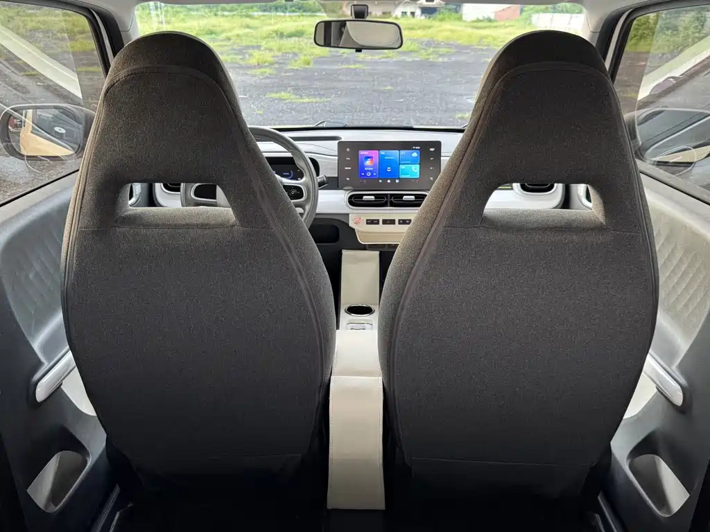 Geely Galaxy Panda 2025 — фото 11