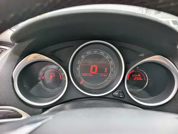 Citroën C4L 2014