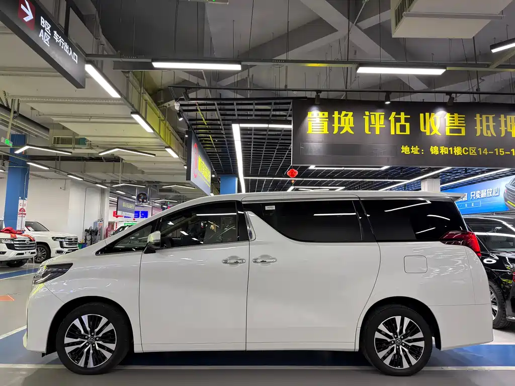 Toyota Alphard 2019 — фото 7