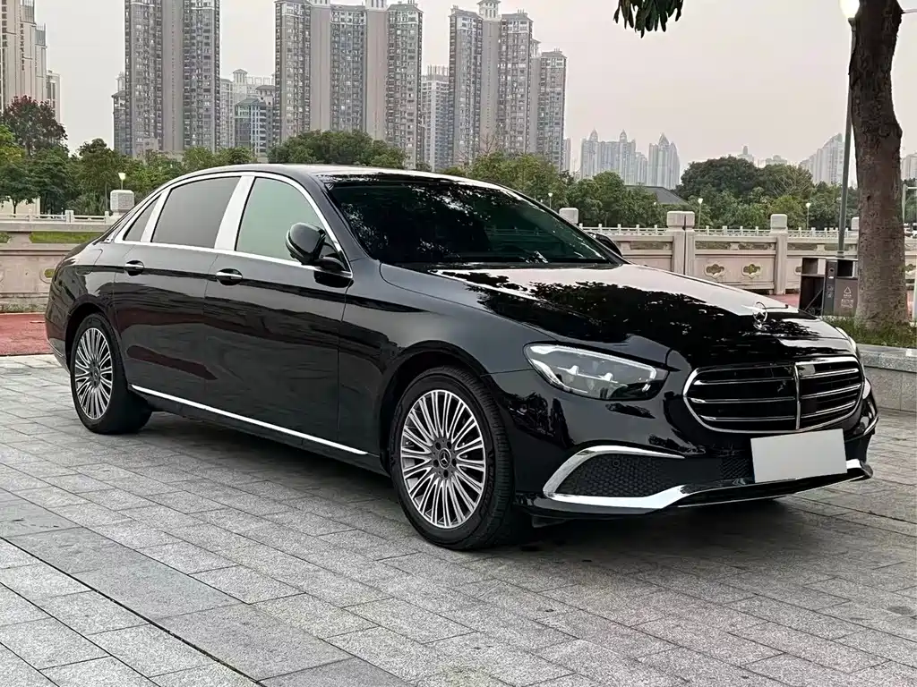 Mercedes-Benz E-Class 2021 — фото 3