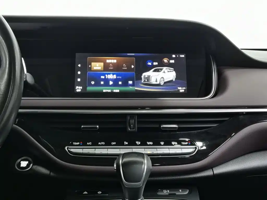 GAC Motor Trumpchi M6 2023 — фото 12