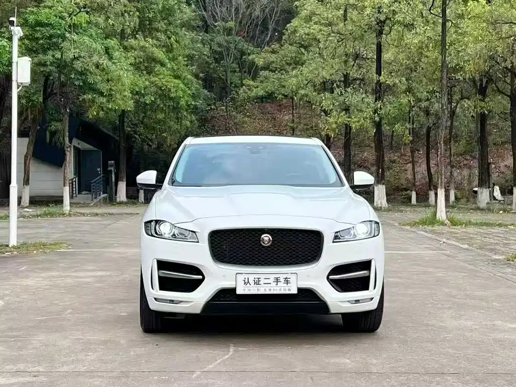 Jaguar F-PACE 2017 — фото 2