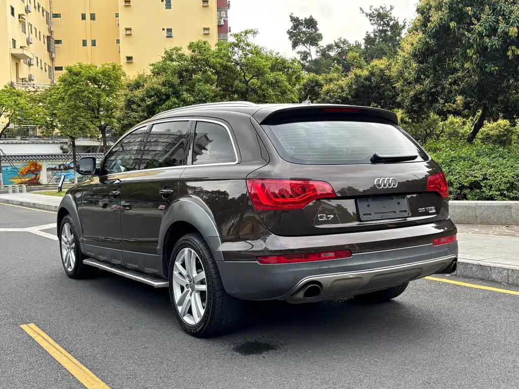 Audi Q7 2014 — фото 20