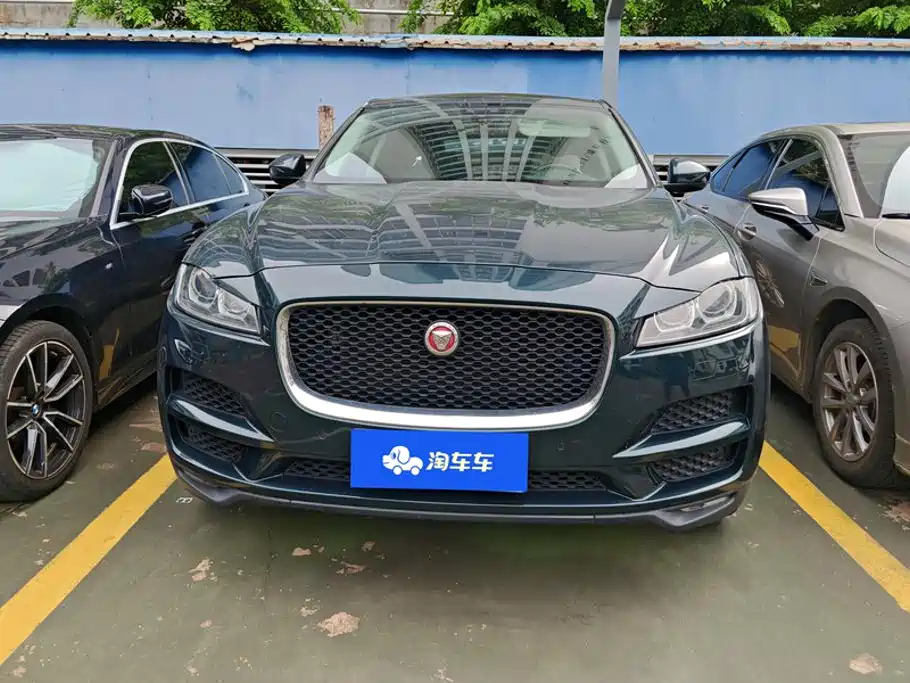 Jaguar F-PACE 2017