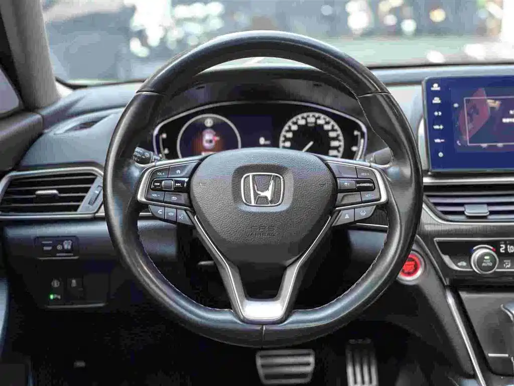 Honda Accord 2022 — фото 11