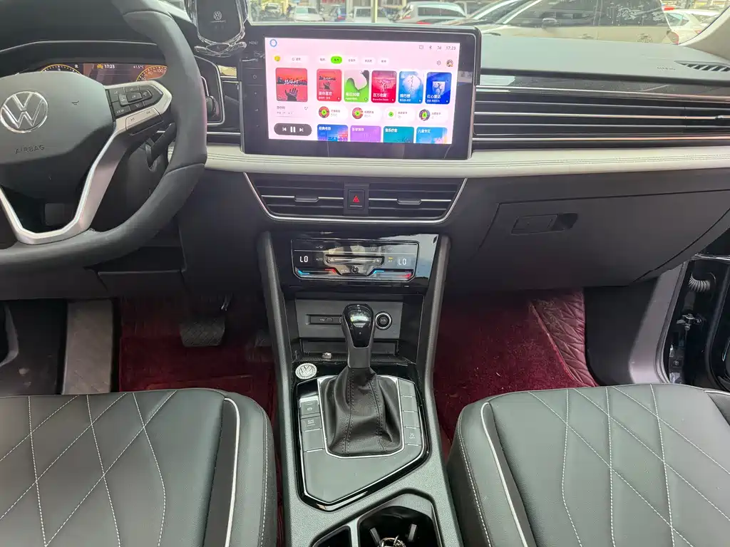 Volkswagen Tiguan L 2025 — фото 13