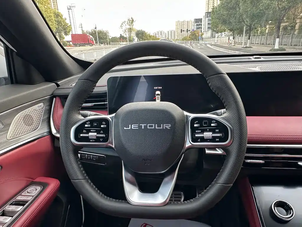 Jetour Jietu X70 PLUS 2023 — фото 8