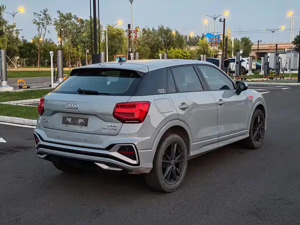 Audi Q2L 2022