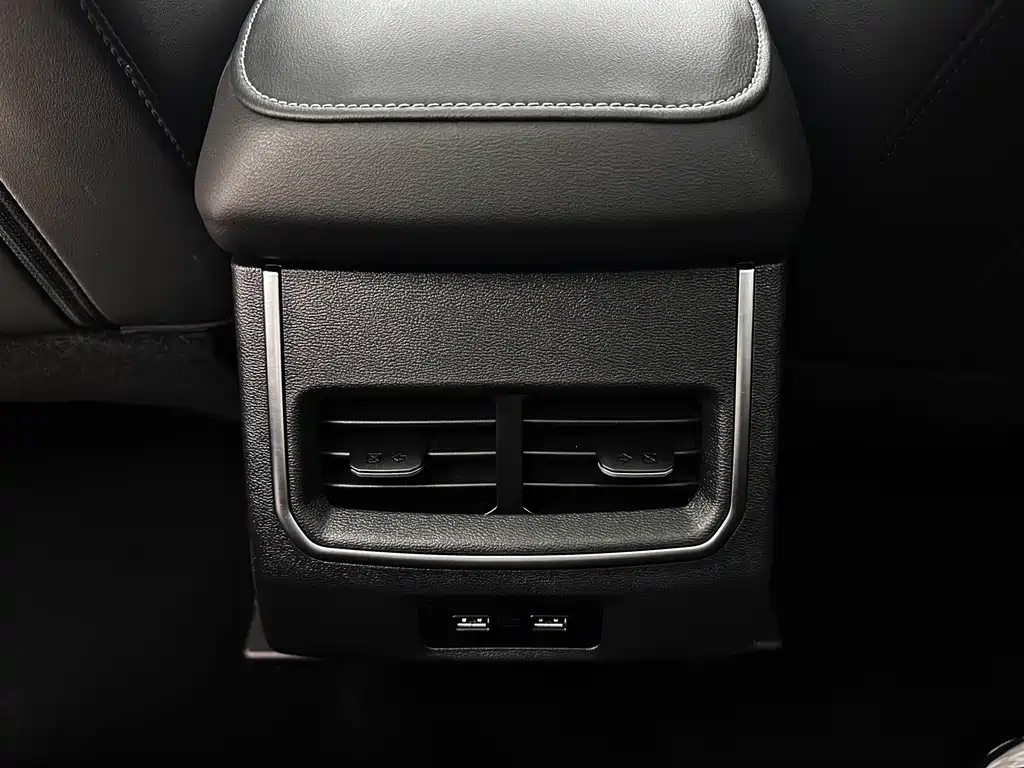 Haval H6 2023 — фото 19