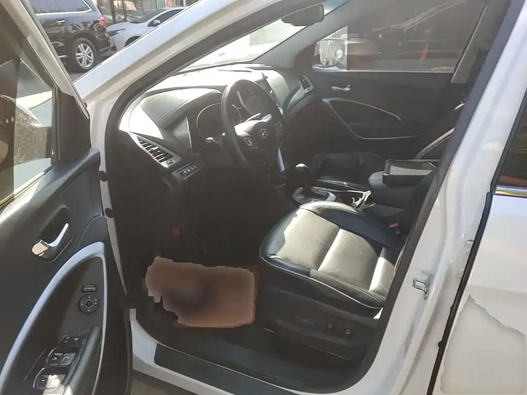 Hyundai Santa Fe 2018 — фото 16