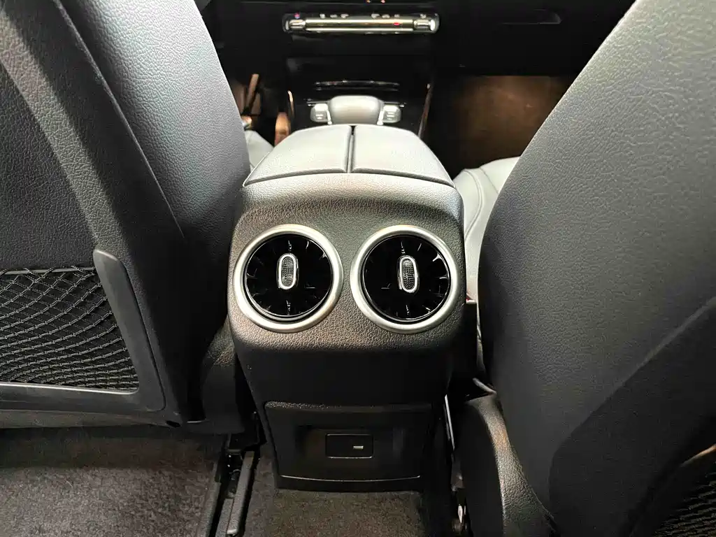 Mercedes-Benz A-Class 2023 — фото 15