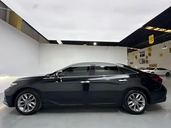 Toyota Avalon 2022