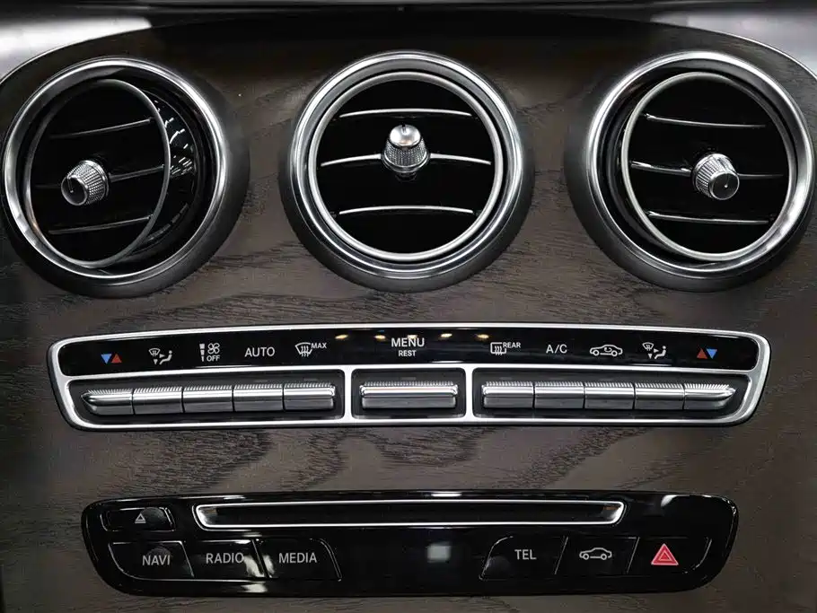 Mercedes-Benz GLC 2016 — фото 22