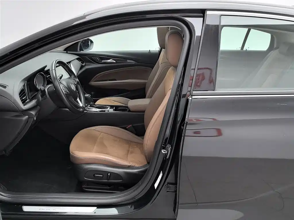 Buick Regal 2020 — фото 10