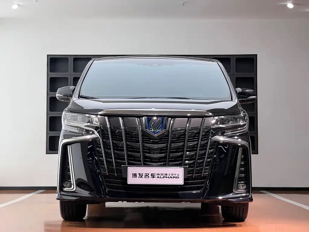 Toyota Alphard 2023 — фото 2