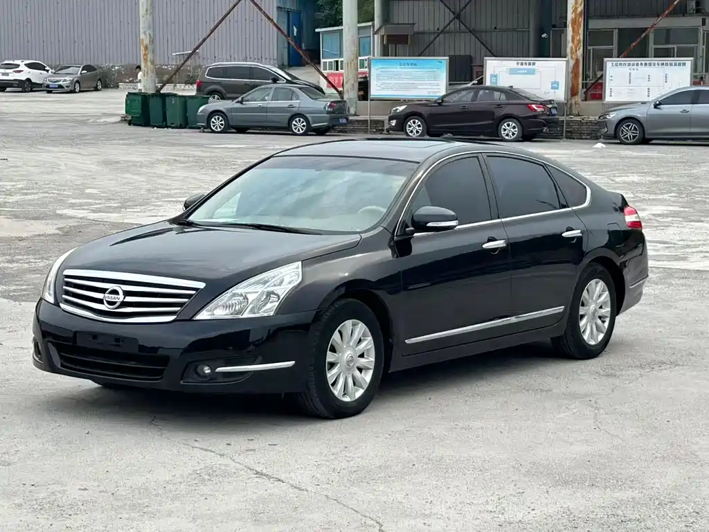 Nissan Teana 2010