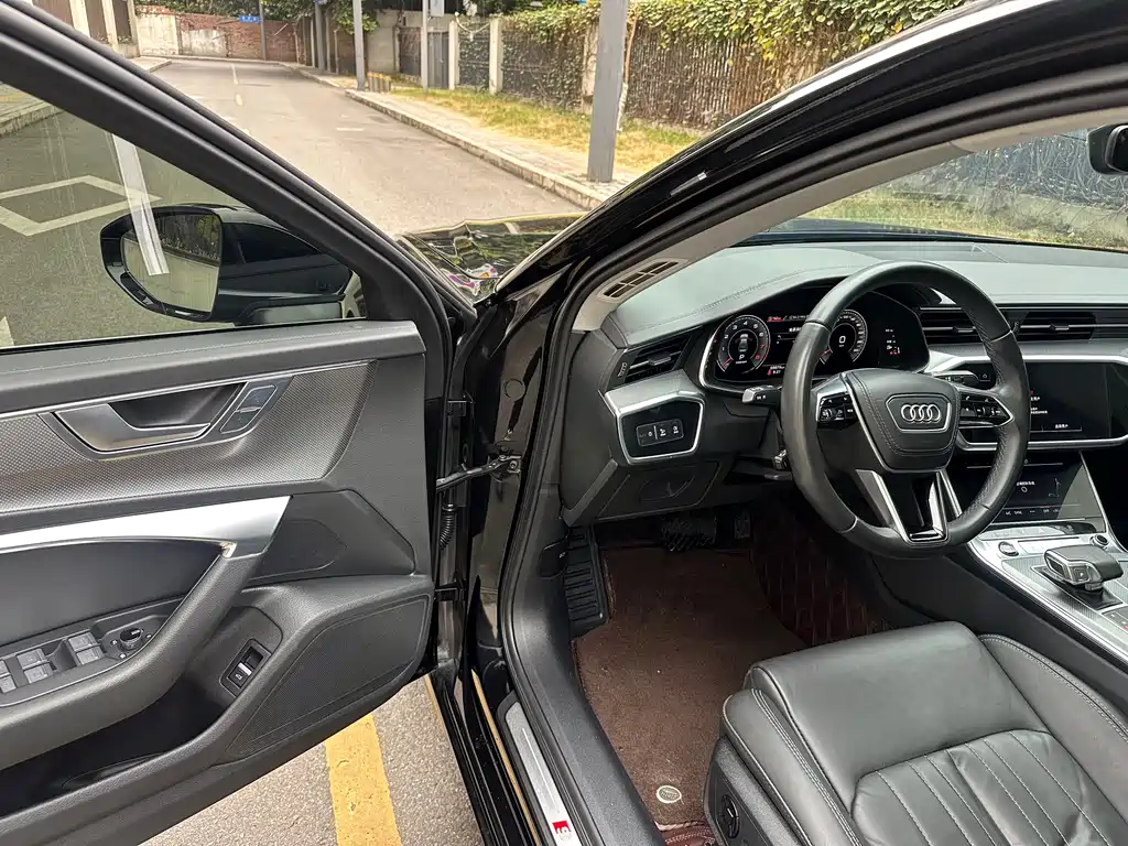 Audi A6L 2023 — фото 11