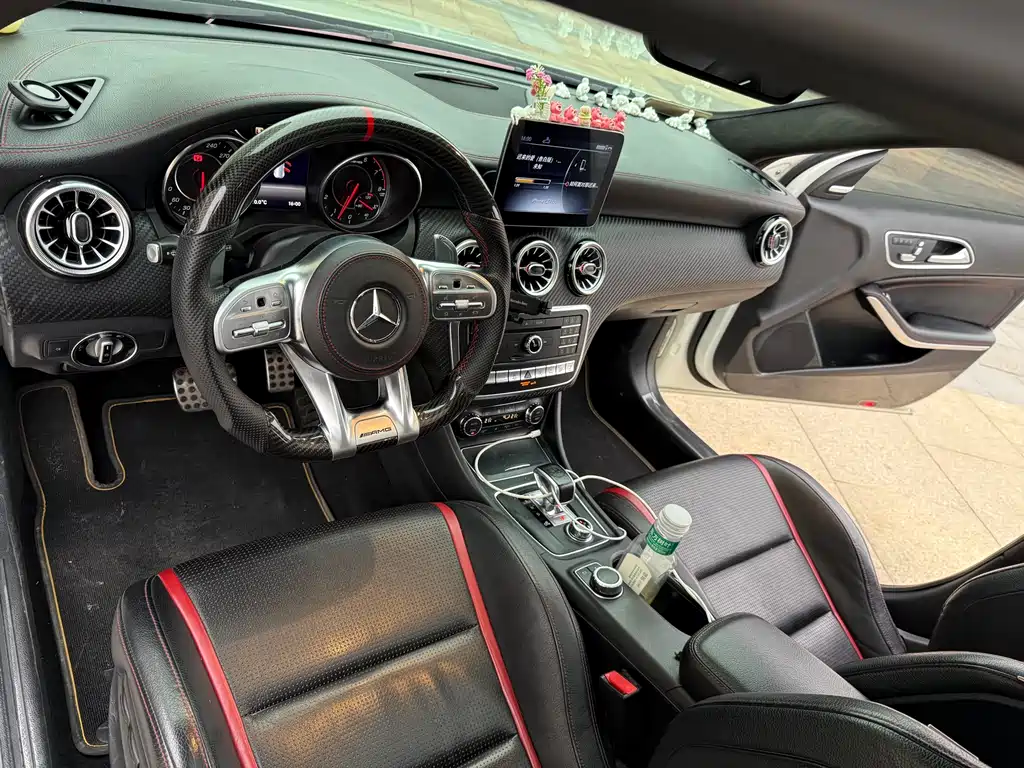 Mercedes-Benz A-Class AMG 2018 — фото 7
