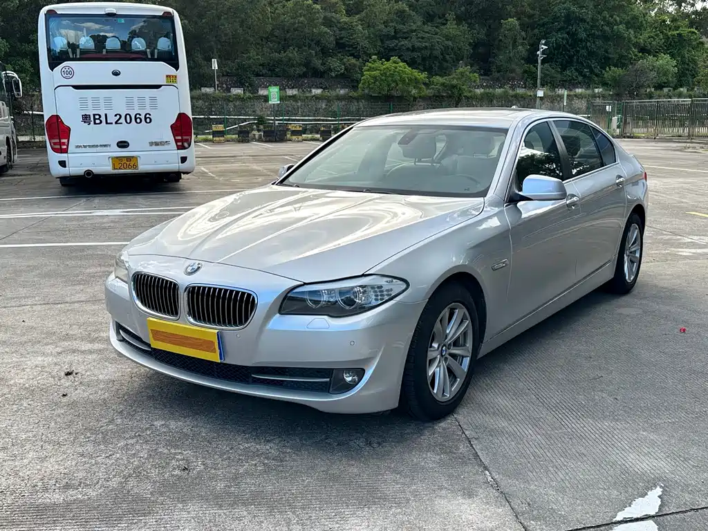 BMW 5 Series 2011