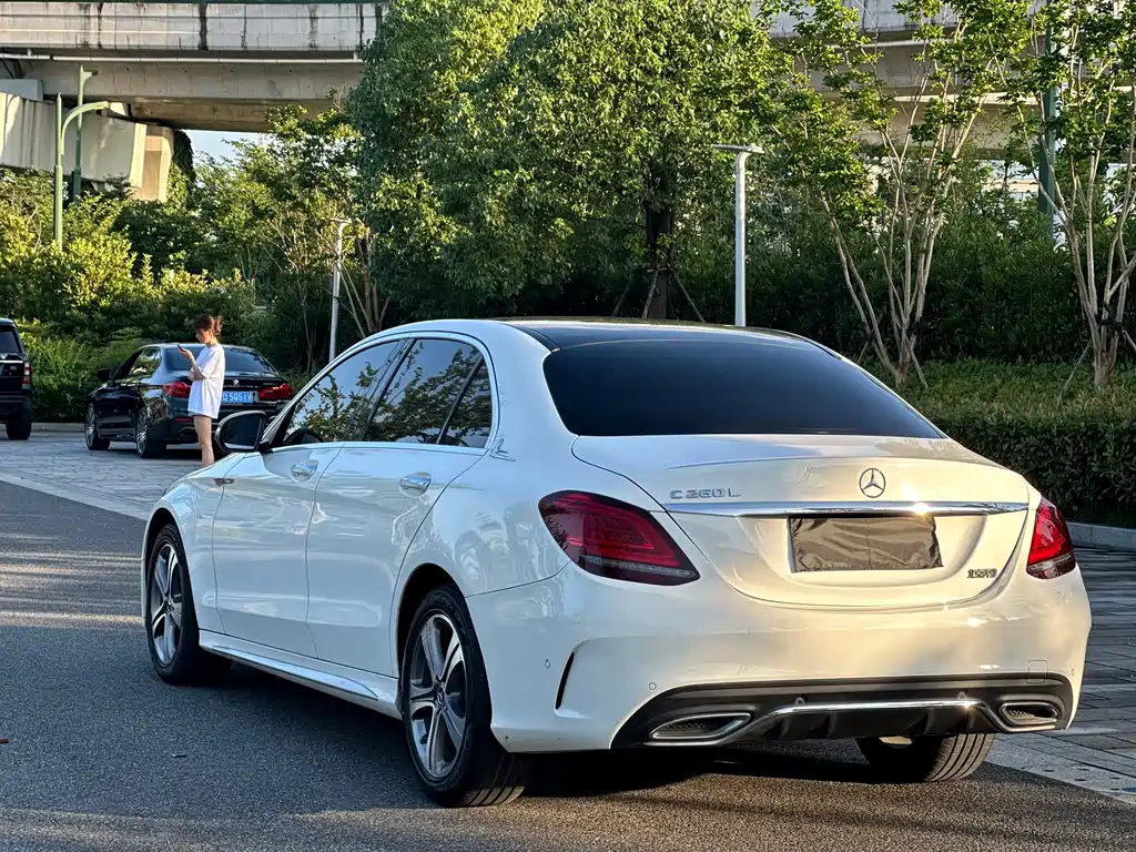 Mercedes-Benz C-Class 2020