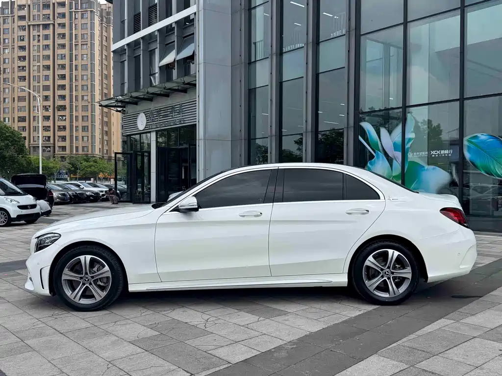 Mercedes-Benz C-Class 2020 — фото 3