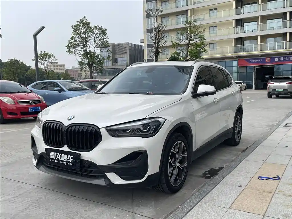BMW X1 2023 — фото 1