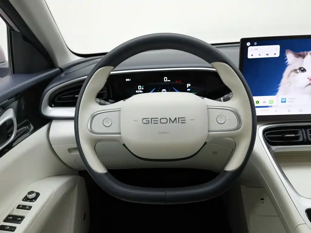 Geely Galaxy Starwish 2025 — фото 11