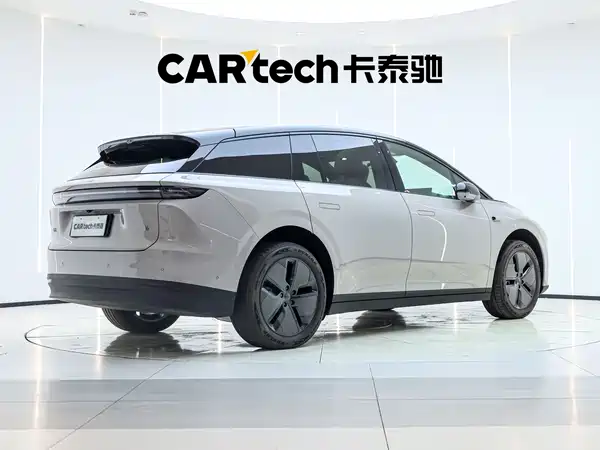 Li Auto i6 2025