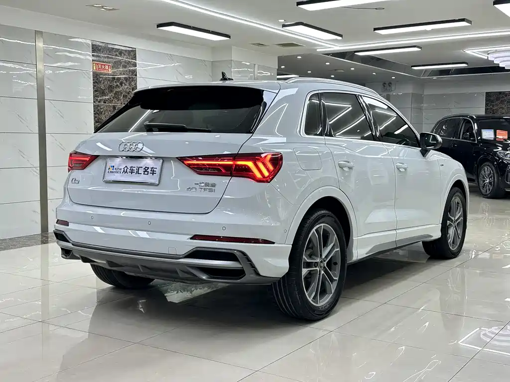 Audi Q3 2023 — фото 4