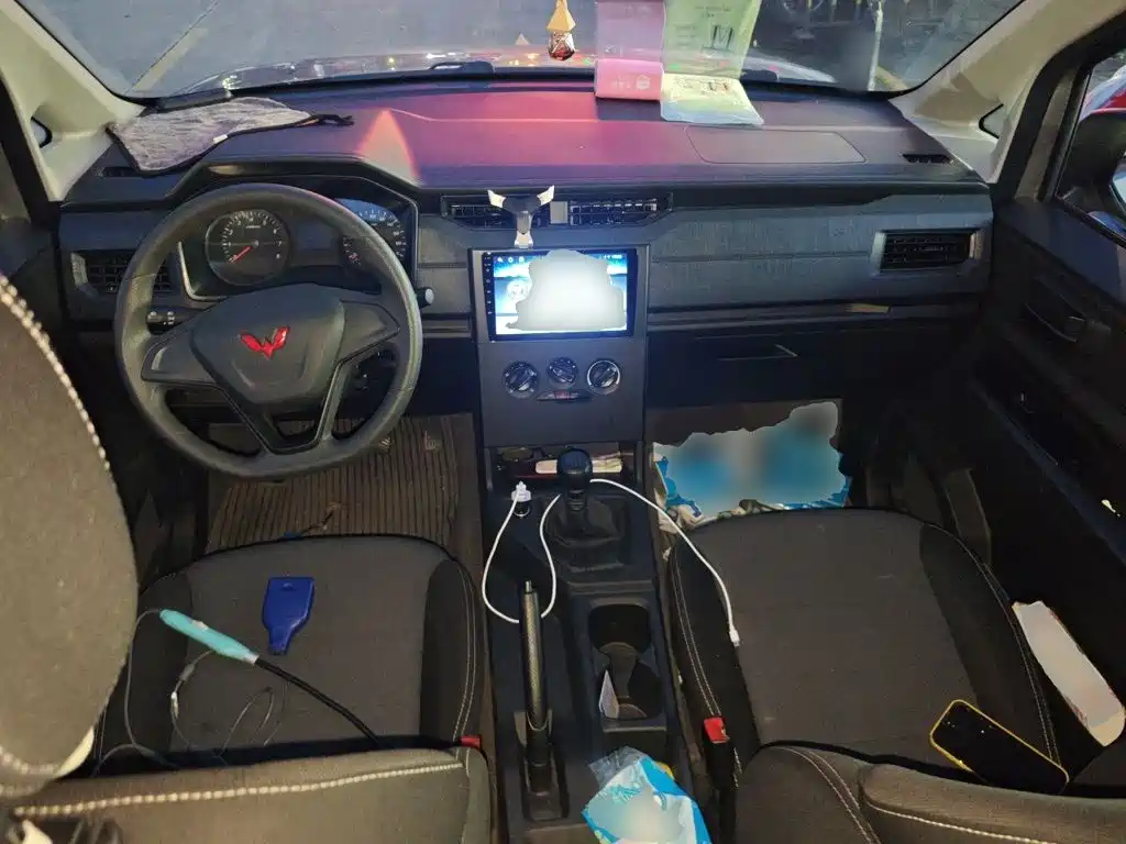 Wuling Hongguang PLUS 2022