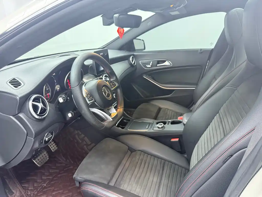 Mercedes-Benz CLA 2017 — фото 4