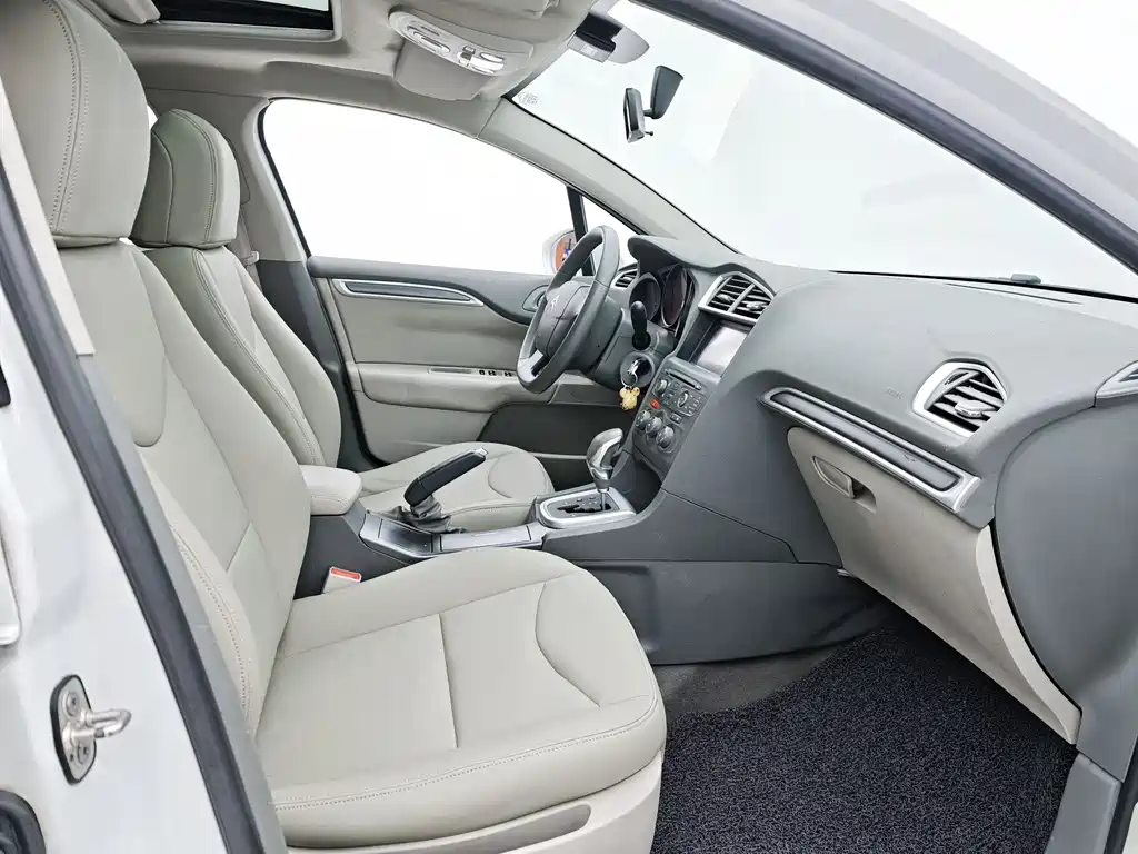 Citroen C4L 2014 — фото 16