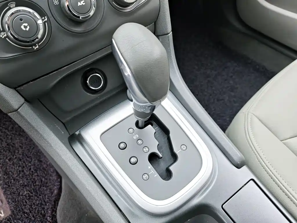 Citroen C4L 2014 — фото 10