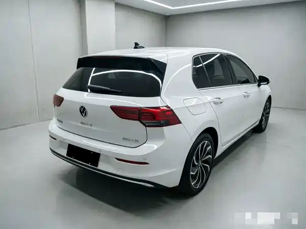 Volkswagen Golf 2022