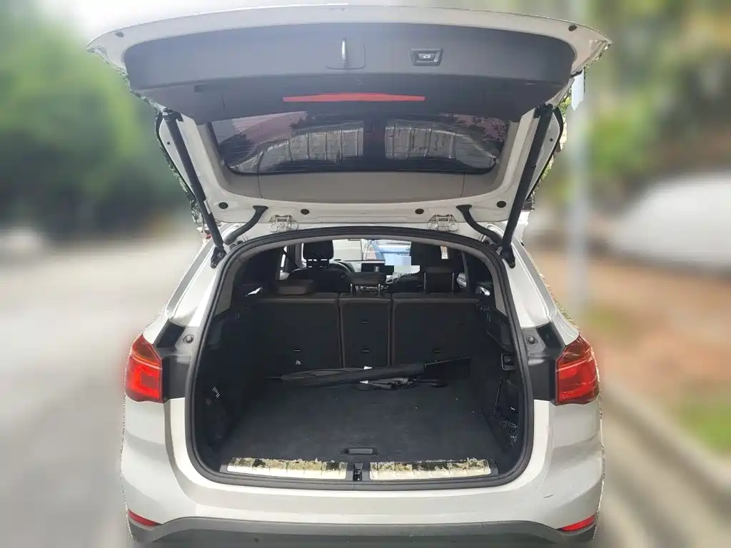 BMW X1 2017 — фото 10