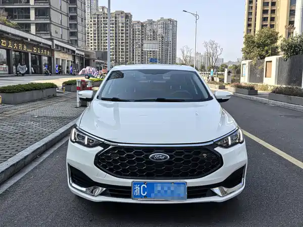 Ford Escort 2021