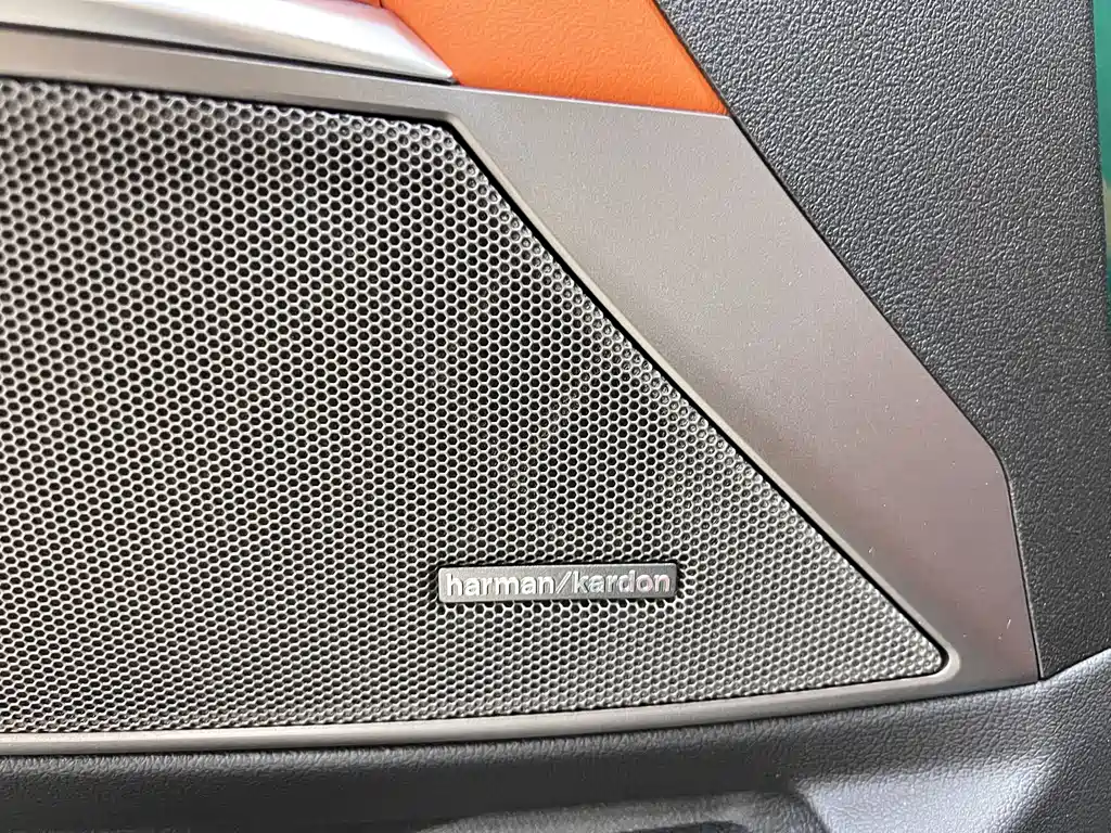 BMW M3 2025 — фото 13