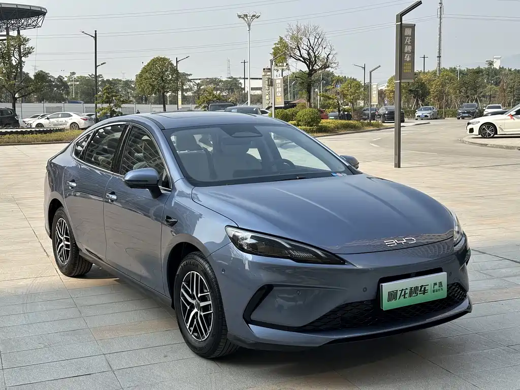 BYD Seal 05 DM-i 2025 — фото 3