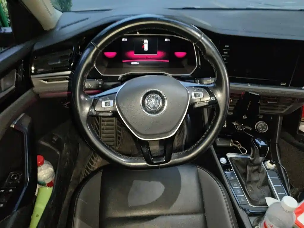 Volkswagen Sagitar 2021