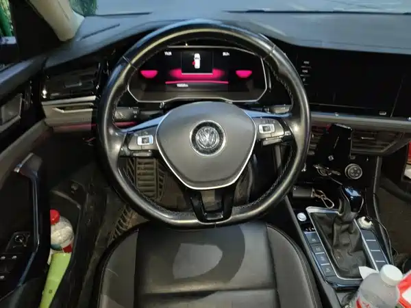 Volkswagen Sagitar 2021