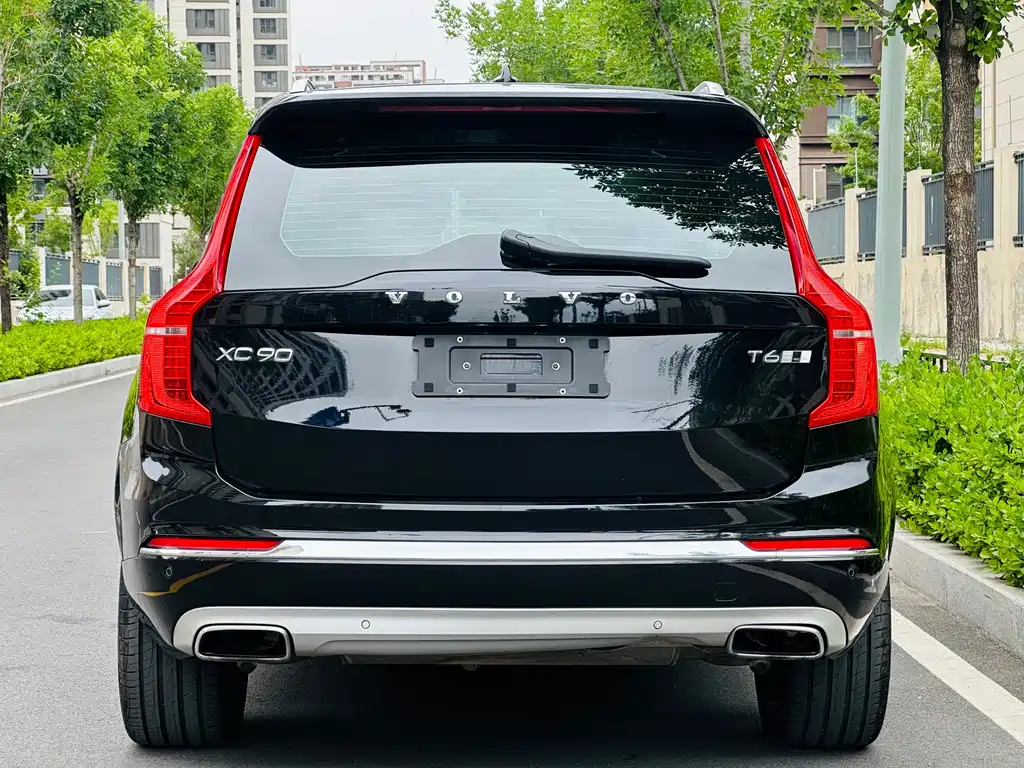 Volvo XC90 2019 — фото 10