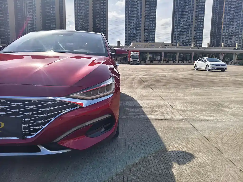 Hyundai Fista 2018 — фото 17