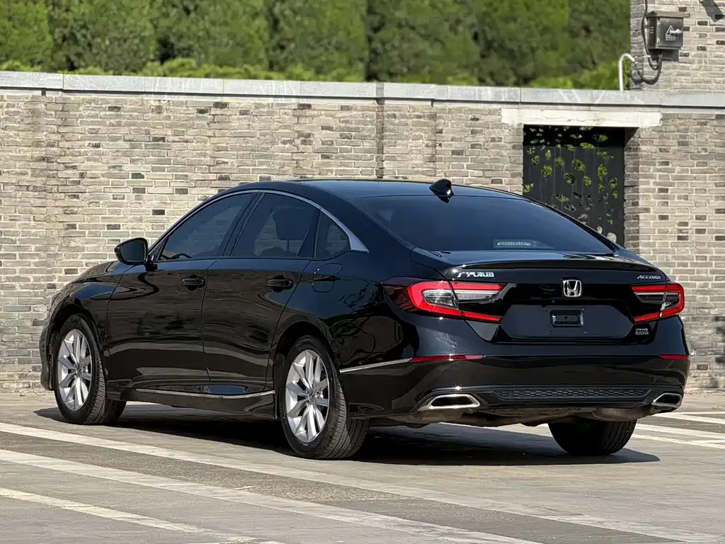 Honda Accord 2023 — фото 3