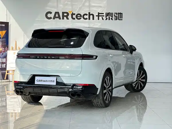 Porsche Cayenne 2011