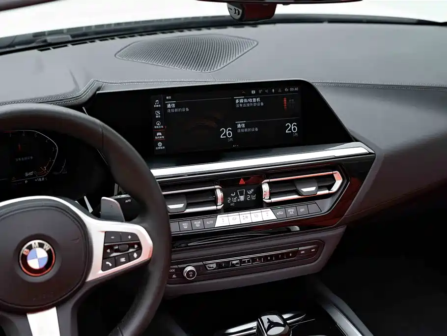 BMW Z4 2024 — фото 13