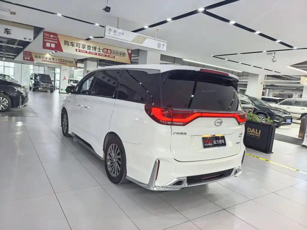 GAC Motor Trumpchi M8 2021 — фото 5