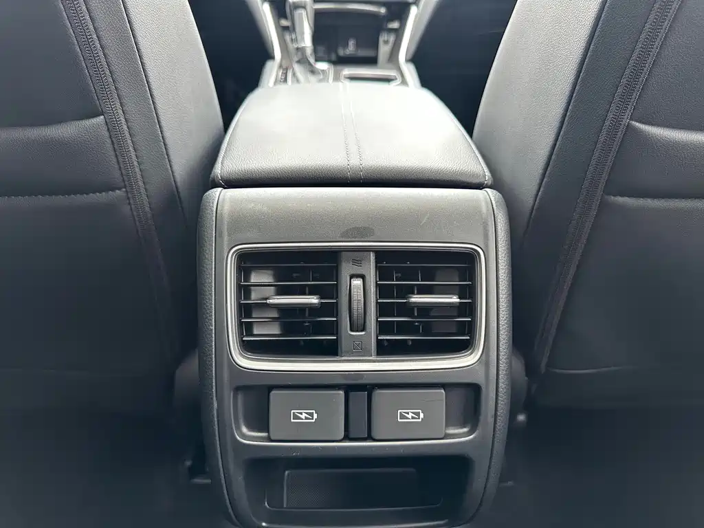 Honda Accord 2022 — фото 16