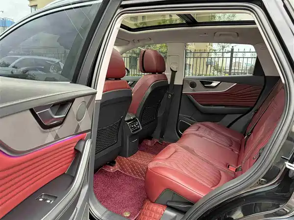 Hongqi HS5 2023