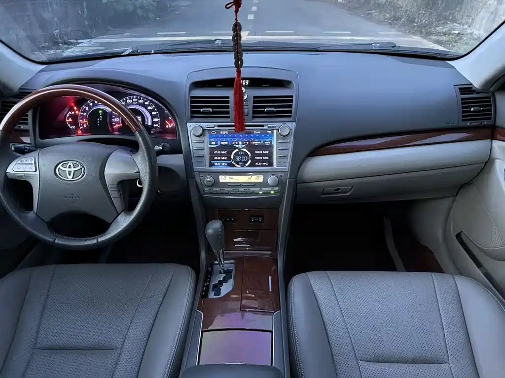 Toyota Camry 2015